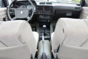 Image 32/50 of BMW 323i (1980)
