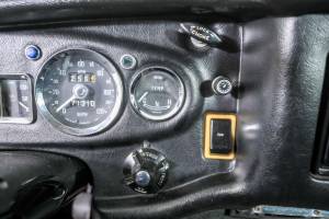 Immagine 36/50 di MG MGB GT (1972)