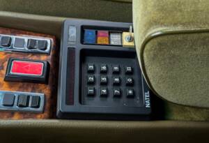 Image 19/26 of Mercedes-Benz 450 SEL 6,9 (1979)