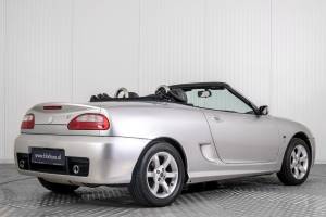 Image 2/50 of MG TF 135 (2002)
