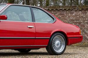 Bild 33/50 von BMW M6 (1988)