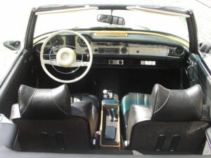 Immagine 15/40 di Mercedes-Benz 280 SL (1969)