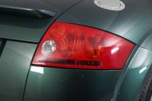 Immagine 27/50 di Audi TT 1.8 T (2001)