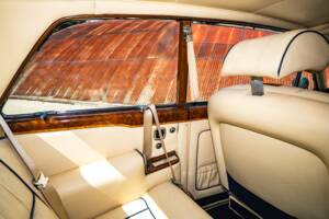 Image 13/15 of Rolls-Royce Silver Spur Park Ward (1969)