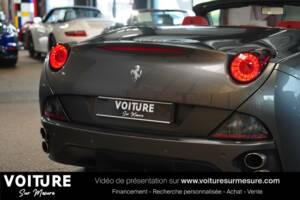 Imagen 19/39 de Ferrari California (2010)