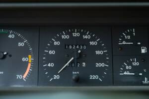 Bild 35/50 von Alfa Romeo 75 2.0 Twin Spark (1989)