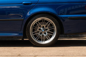 Bild 12/58 von BMW M5 (2001)