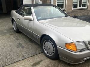 Bild 6/8 von Mercedes-Benz SL 500 (1994)