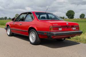 Bild 8/8 von BMW 635 CSi (1986)