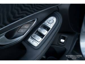 Imagen 17/29 de Mercedes-Benz C 180 T (2016)