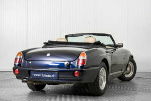 Immagine 40/50 di MG RV8 (1991)