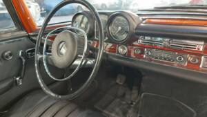 Image 16/60 of Mercedes-Benz 280 SE (1969)