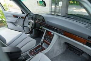 Image 23/50 of Mercedes-Benz 500 SEL (1985)