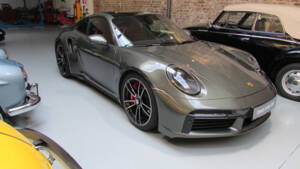Image 2/20 of Porsche 911 Turbo (2022)