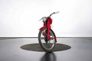 Immagine 7/50 di Moto Guzzi Motoleggera 65 (1951)