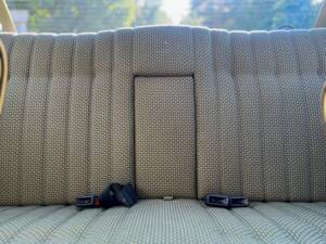 Image 121/139 of Mercedes-Benz 240 D (1978)