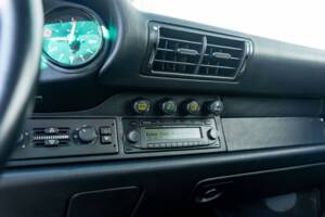 Image 19/46 of Porsche 911 Carrera 4 (1992)