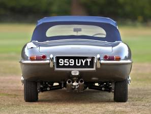Immagine 39/50 di Jaguar E-Type 3.8 (1962)