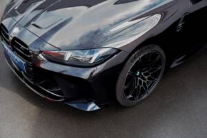 Image 8/32 of BMW M3 Competition Touring xDrive (2024)