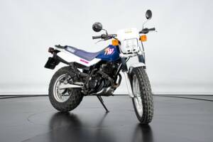 Bild 5/50 von Yamaha DUMMY (1995)