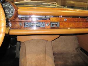 Image 11/17 de Mercedes-Benz 250 SE (1967)