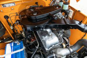 Image 37/50 of Toyota Land Cruiser FJ 40 (1980)