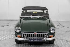 Image 46/50 of MG MGB (1968)