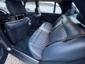 Bild 26/60 von Mercedes-Benz 300 SDL (1987)