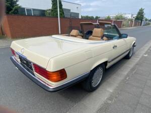 Image 1/31 de Mercedes-Benz 560 SL (1986)