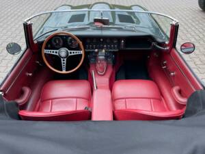 Bild 13/20 von Jaguar E-Type 4.2 (1965)