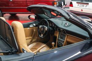 Image 45/48 of Porsche 911 Carrera 4S (2007)