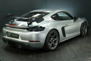 Image 2/50 of Porsche 718 Cayman GT4 RS Weissach (2023)