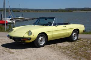 Image 1/24 of Alfa Romeo 1600 Spider (1976)