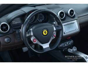 Obraz 31/39 pojazdu Ferrari California (2009)
