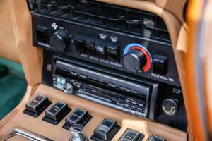 Bild 39/41 von Aston Martin V8 Vantage Volante (1988)