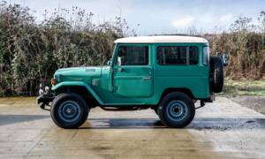 Immagine 2/45 di Toyota Land Cruiser FJ 40 (1978)