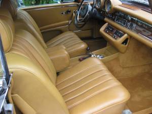 Bild 10/14 von Mercedes-Benz 280 SE (1971)