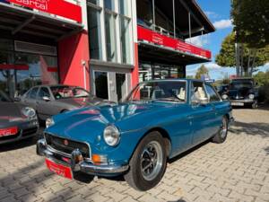 Image 2/35 de MG MGB GT (1972)