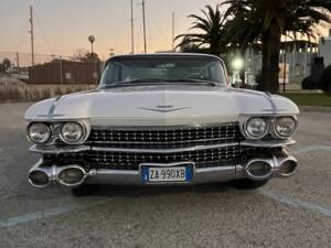 Bild 3/8 von Cadillac de Ville Touring Sedan (1959)