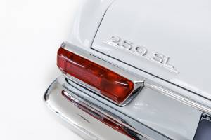 Imagen 28/33 de Mercedes-Benz 250 SL (1967)