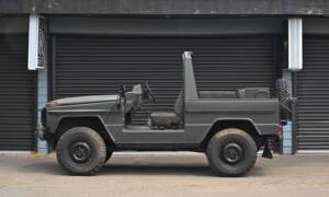 Immagine 2/50 di Mercedes-Benz 240 GD (SWB) (1987)