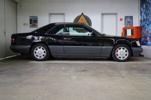 Bild 34/35 von Mercedes-Benz E 320 (1993)