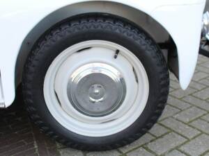Image 6/8 of Renault 4 CV (1960)