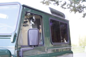 Bild 14/73 von Land Rover Defender 90 (2008)