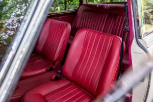 Image 50/50 de Jaguar Mk II 2.4 (1967)