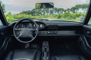 Image 12/15 of Porsche 911 Carrera 4 (1994)