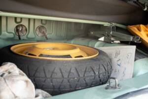 Bild 40/50 von Nissan Figaro (1991)