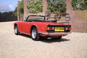 Image 9/50 de Triumph TR 6 (1973)