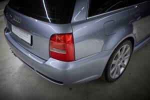 Imagen 25/100 de Audi RS4 Avant (2001)