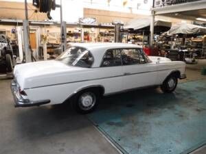 Image 16/50 of Mercedes-Benz 300 SE (1966)